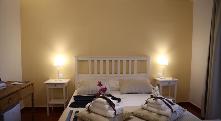 Yhomisus Bed & Breakfast Comiso Eksteriør bilde